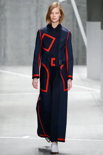 Look 3